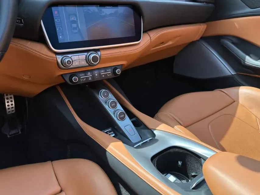 2021 Ferrari Portofino 3.9T 620HP V8 8DCT,autocango,china used car exporter,china ev exporter,chinese used car exporter,chinese used ev exporter