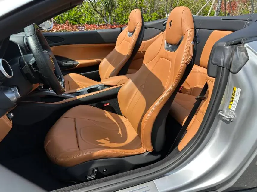 2021 Ferrari Portofino 3.9T 620HP V8 8DCT,autocango,china used car exporter,china ev exporter,chinese used car exporter,chinese used ev exporter