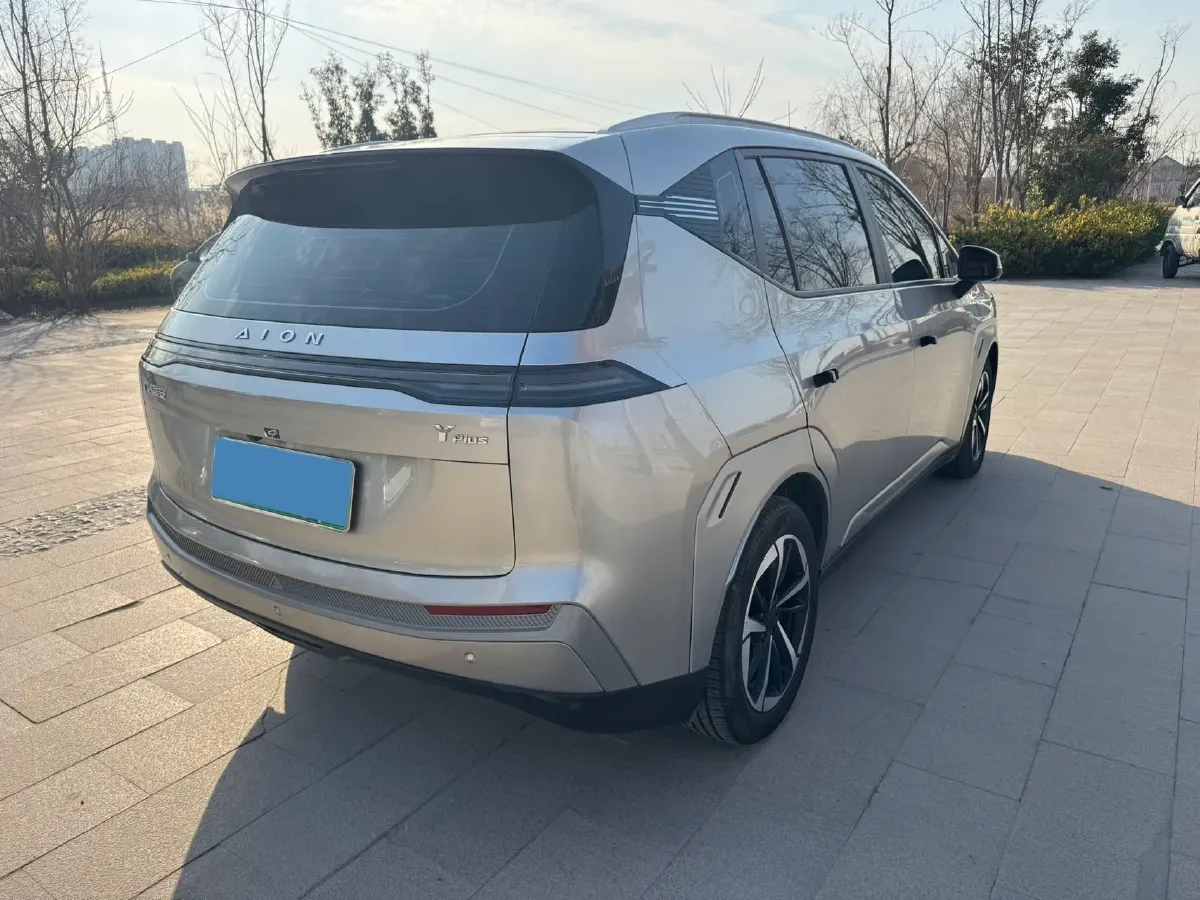 2024 Leapmotor C11 1.5L 95HP L4 REEV 43.74KWH,autocango,china used car exporter,china ev exporter,chinese used car exporter,chinese used ev exporter