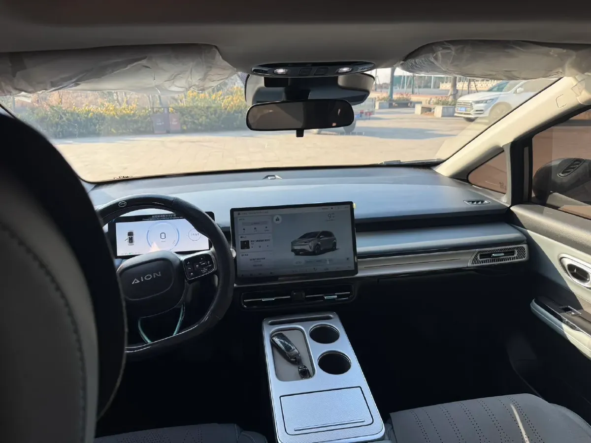 2024 Leapmotor C11 1.5L 95HP L4 REEV 43.74KWH,autocango,china used car exporter,china ev exporter,chinese used car exporter,chinese used ev exporter