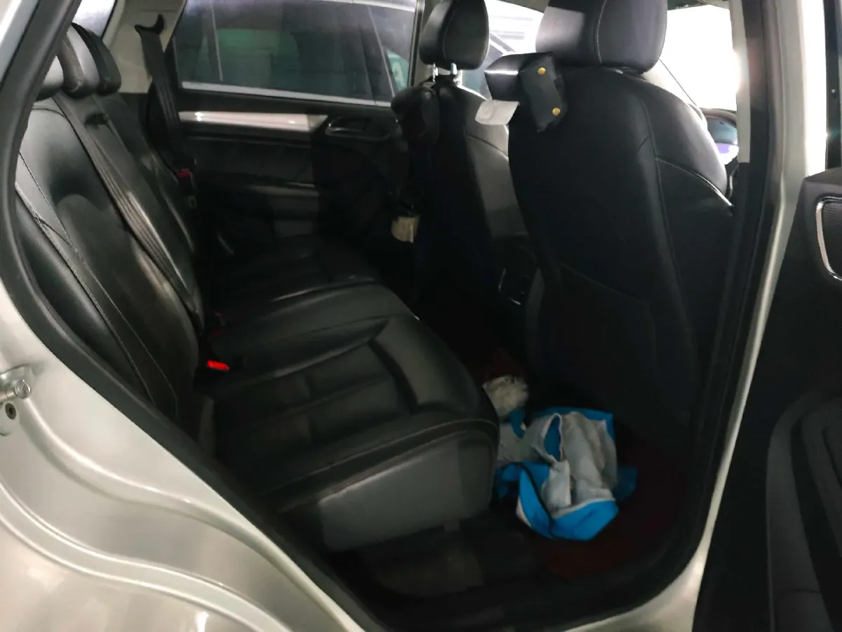 2017 Roewe RX5 1.5T 169HP L4 2AT PHEV 12KWH,autocango,china used car exporter,china ev exporter,chinese used car exporter,chinese used ev exporter