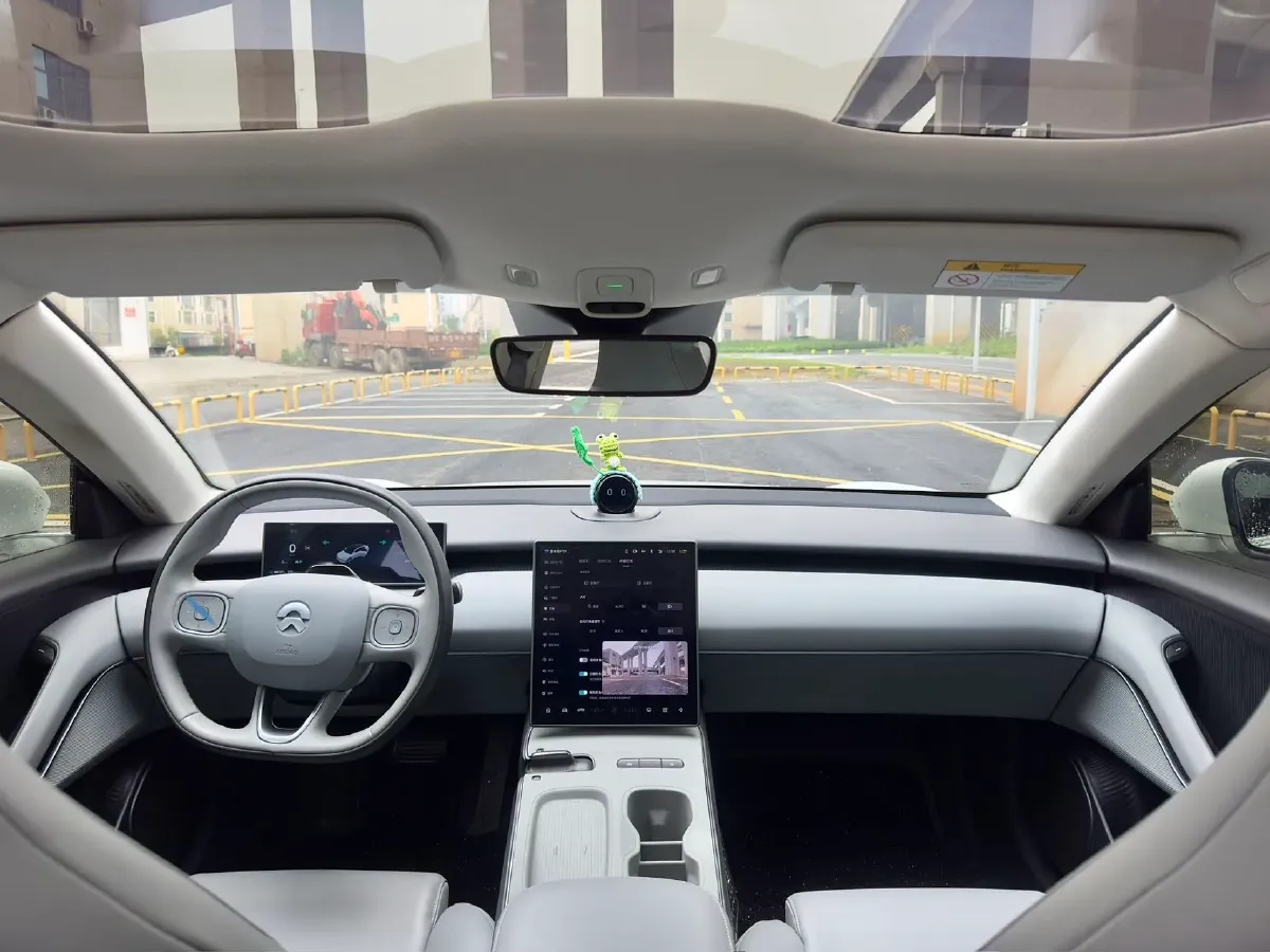 2024 NIO ET5 BEV 75KWH,autocango,china used car exporter,china ev exporter,chinese used car exporter,chinese used ev exporter