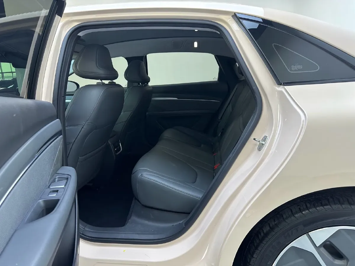 2024 Xpeng MONA M03 BEV 62.2KWH,autocango,china used car exporter,china ev exporter,chinese used car exporter,chinese used ev exporter