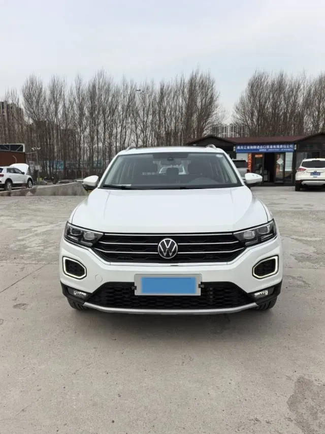 2022 Volkswagen T-Roc 1.4T 150HP L4 7DCT,autocango,china used car exporter,china ev exporter,chinese used car exporter,chinese used ev exporter