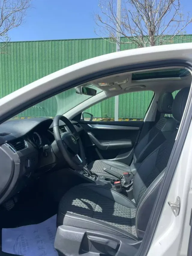 2020 Skoda Octavia 1.5L 113HP L4 6AT,autocango,china used car exporter,china ev exporter,chinese used car exporter,chinese used ev exporter