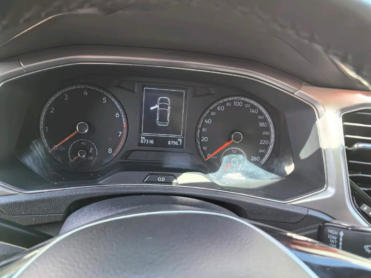 2020 Volkswagen T-Roc 1.4T 131HP L4 7DCT,autocango,china used car exporter,china ev exporter,chinese used car exporter,chinese used ev exporter