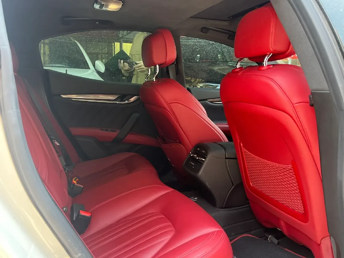 2022 Audi Q7 2.0T 245HP L4 8AT,autocango,china used car exporter,china ev exporter,chinese used car exporter,chinese used ev exporter