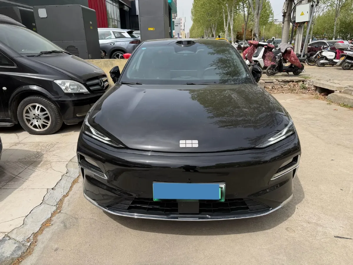2025 Geely Galaxy Starshine 8 1.5T 163HP L4 3DHT PHEV 27.69KWH,autocango,china used car exporter,china ev exporter,chinese used car exporter,chinese used ev exporter