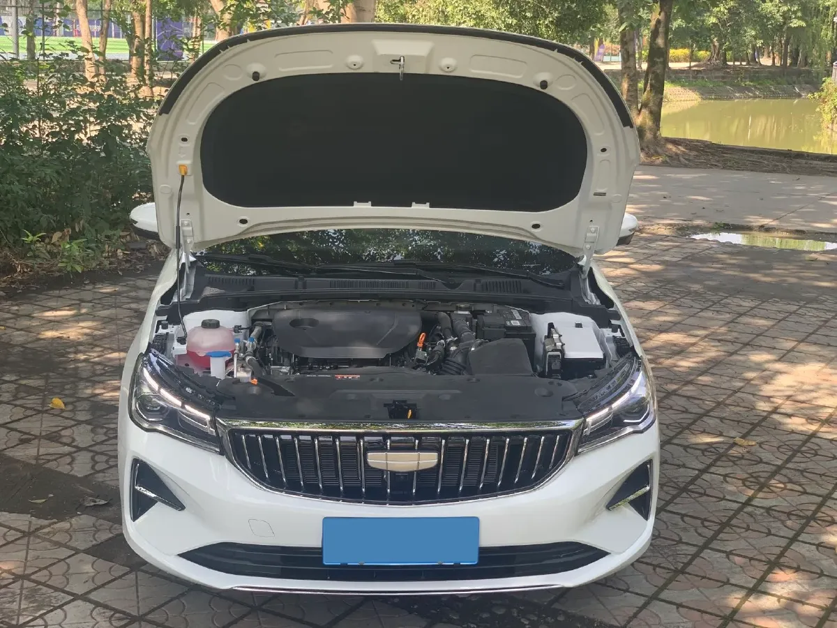2025 Geely Emgrand 1.5L 127HP L4 CVT,autocango,china used car exporter,china ev exporter,chinese used car exporter,chinese used ev exporter