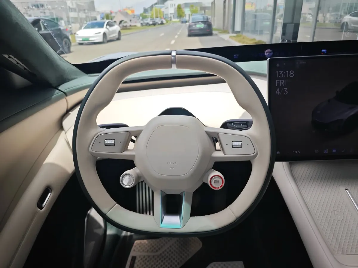 2025 MI YU7 BEV 101.7KWH,autocango,china used car exporter,china ev exporter,chinese used car exporter,chinese used ev exporter