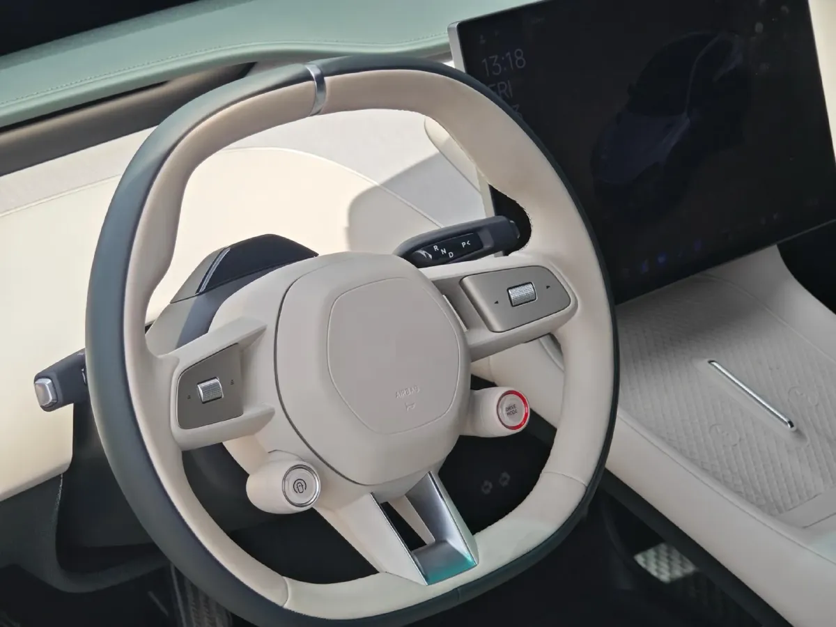 2025 MI YU7 BEV 101.7KWH,autocango,china used car exporter,china ev exporter,chinese used car exporter,chinese used ev exporter