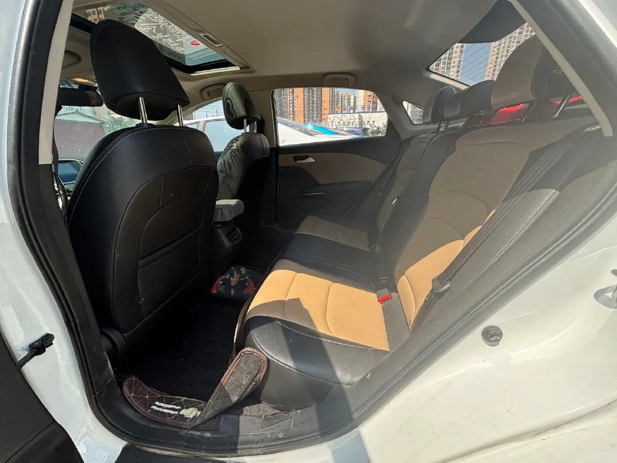 2022 Chevrolet Monza 1.5L 113HP L4 6AT,autocango,china used car exporter,china ev exporter,chinese used car exporter,chinese used ev exporter