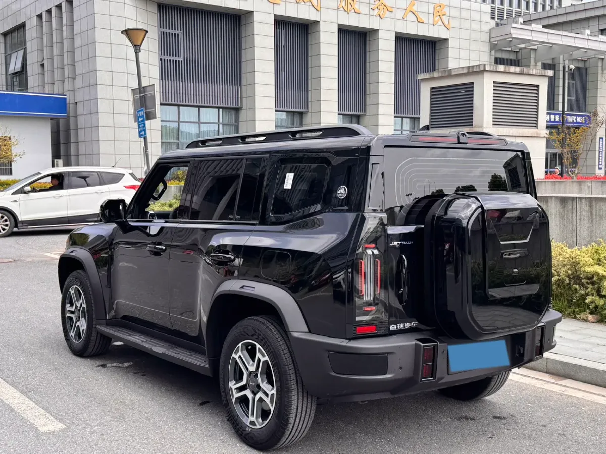 2026 Jetour Traveller 1.5T 184HP L4 7DCT,autocango,china used car exporter,china ev exporter,chinese used car exporter,chinese used ev exporter