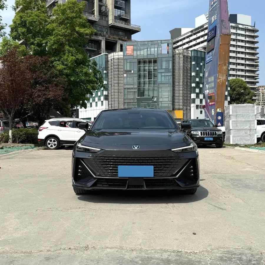 2023 ChangAn UNI-V 1.5T 188HP L4 7DCT,autocango,china used car exporter,china ev exporter,chinese used car exporter,chinese used ev exporter