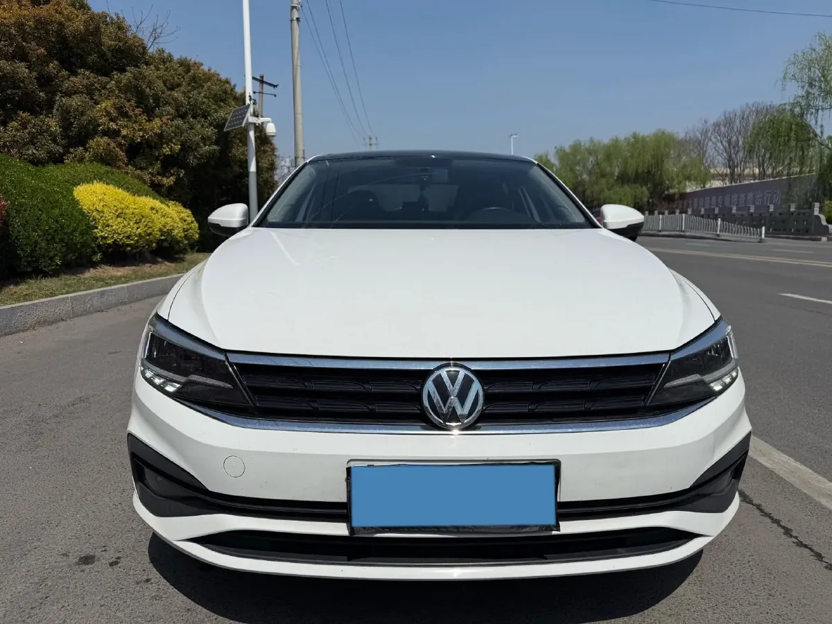 2019 Volkswagen T-Cross 1.4T 150HP L4 7DCT,autocango,china used car exporter,china ev exporter,chinese used car exporter,chinese used ev exporter