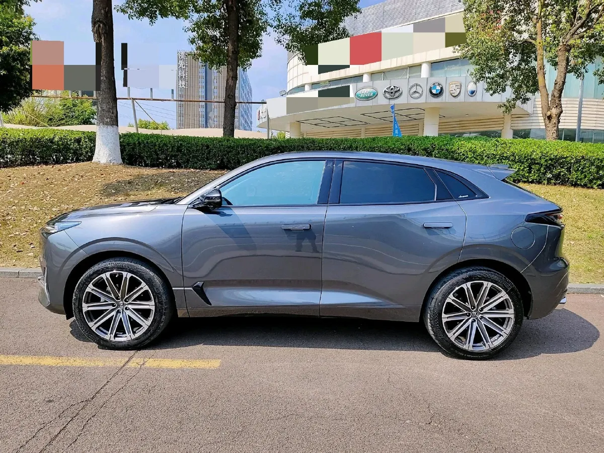 2021 ChangAn UNI-K 2.0T 233HP L4 8AT,autocango,china used car exporter,china ev exporter,chinese used car exporter,chinese used ev exporter