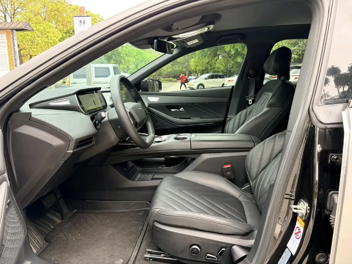 2023 Deepal SL03 1.5L 95HP L4 REEV 28.39KWH,autocango,china used car exporter,china ev exporter,chinese used car exporter,chinese used ev exporter