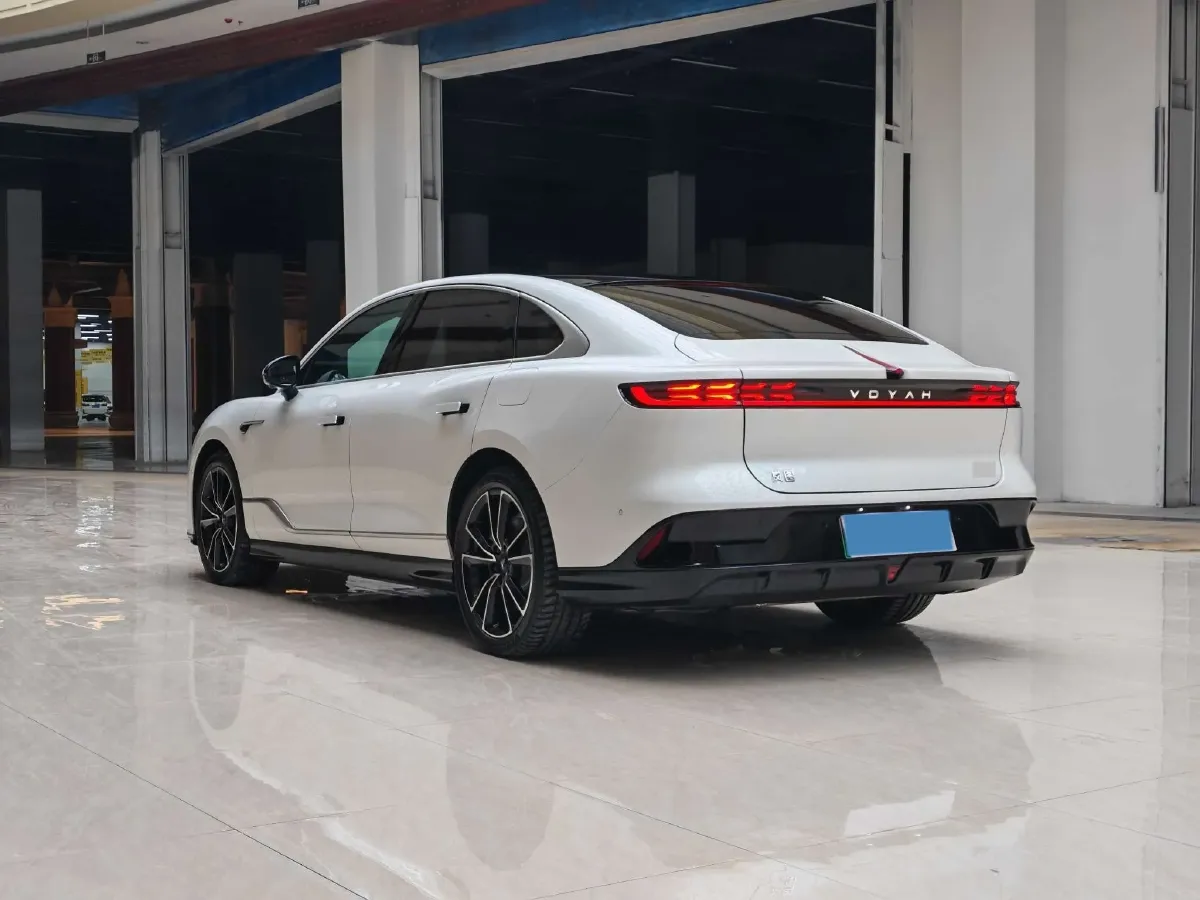 2024 Voyah ZhuiGuang 1.5T 136HP L4 PHEV 43KWH,autocango,china used car exporter,china ev exporter,chinese used car exporter,chinese used ev exporter