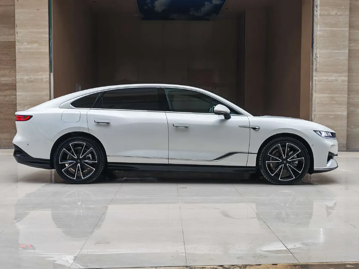 2024 Voyah ZhuiGuang 1.5T 136HP L4 PHEV 43KWH,autocango,china used car exporter,china ev exporter,chinese used car exporter,chinese used ev exporter