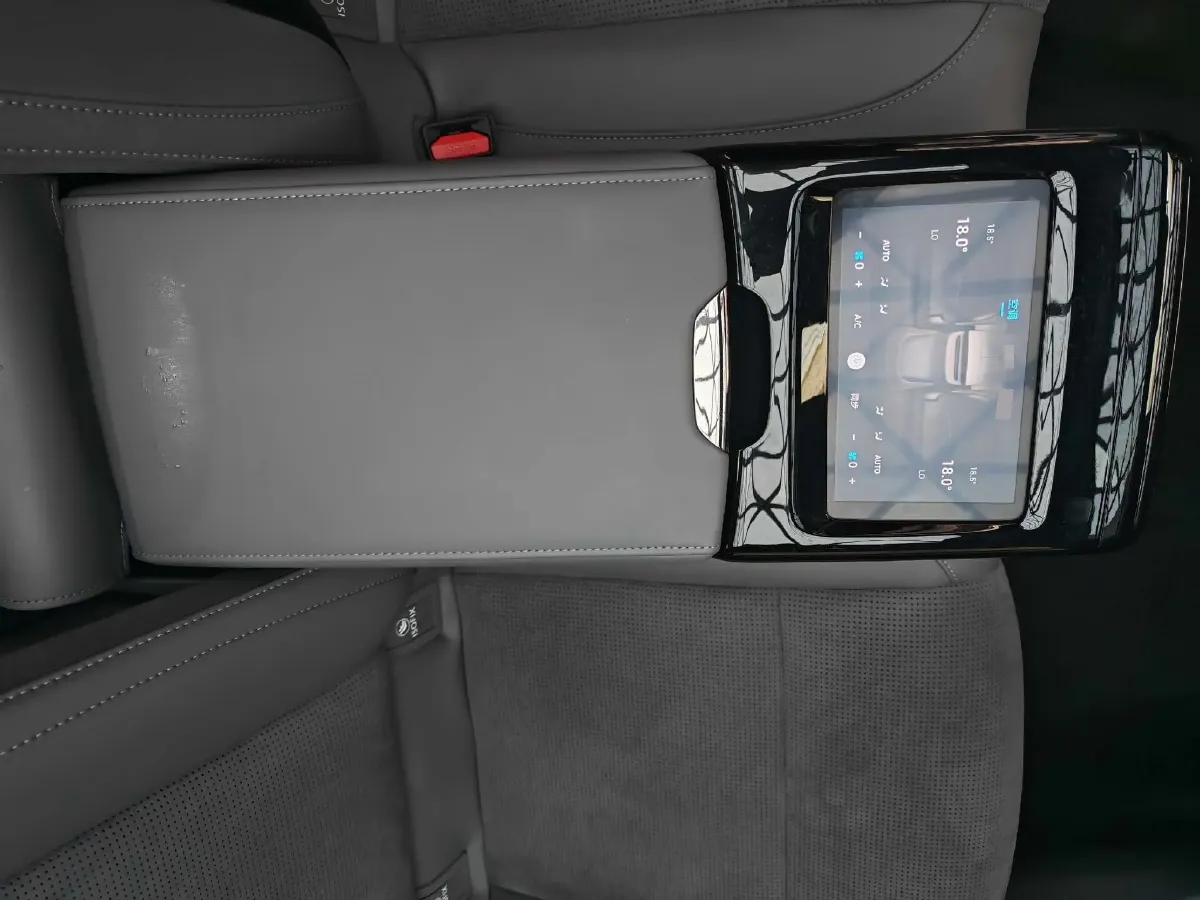 2024 Voyah ZhuiGuang 1.5T 136HP L4 PHEV 43KWH,autocango,china used car exporter,china ev exporter,chinese used car exporter,chinese used ev exporter