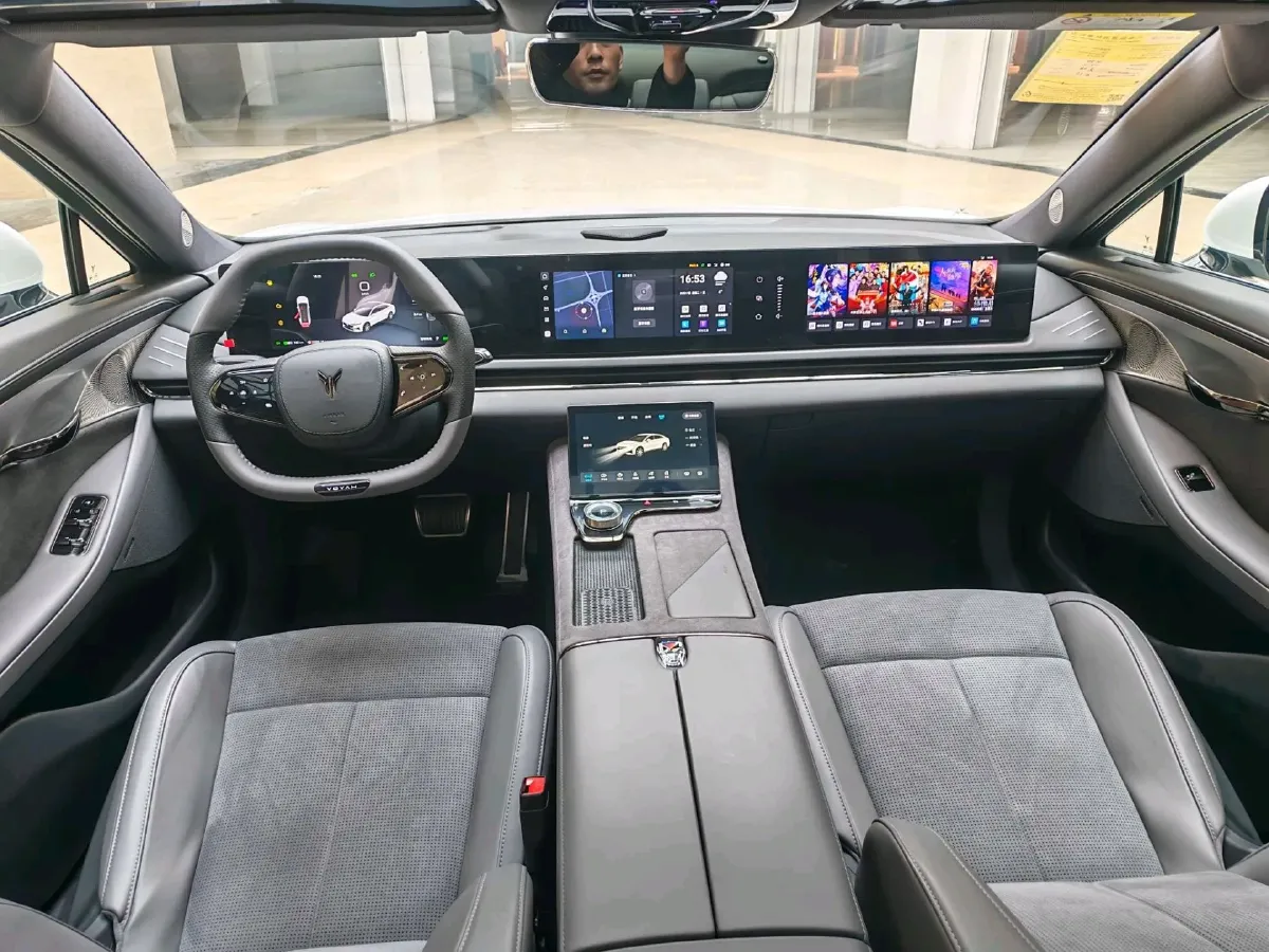 2024 Voyah ZhuiGuang 1.5T 136HP L4 PHEV 43KWH,autocango,china used car exporter,china ev exporter,chinese used car exporter,chinese used ev exporter