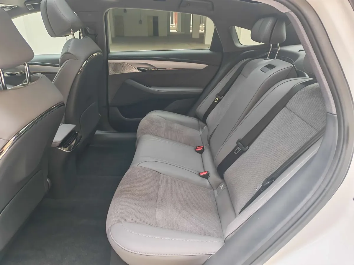 2024 Voyah ZhuiGuang 1.5T 136HP L4 PHEV 43KWH,autocango,china used car exporter,china ev exporter,chinese used car exporter,chinese used ev exporter