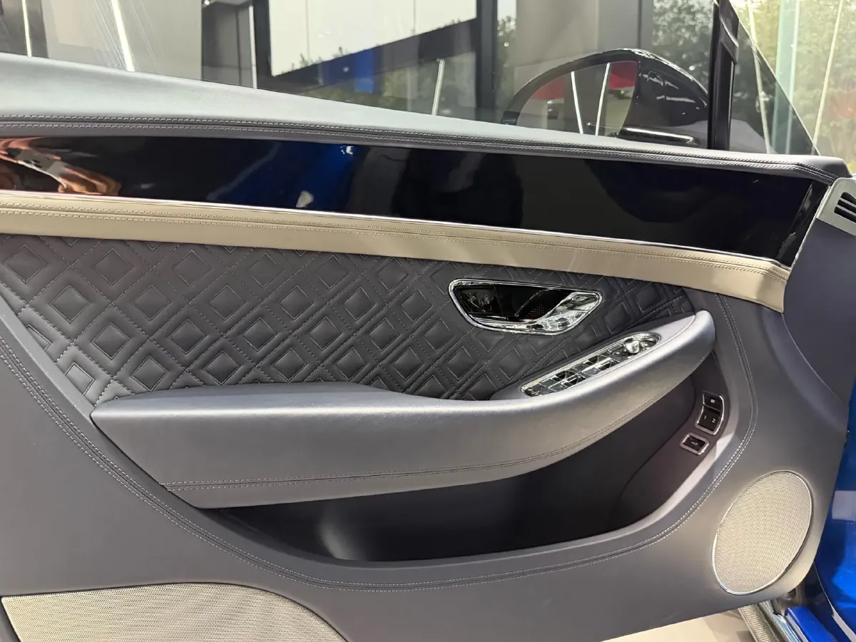 2018 Bentley Continental 6.0T 635HP W12 8DCT,autocango,china used car exporter,china ev exporter,chinese used car exporter,chinese used ev exporter