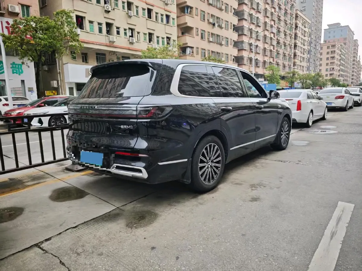 2025 Volkswagen Tiguan L 2.0T 220HP L4 7DCT,autocango,china used car exporter,china ev exporter,chinese used car exporter,chinese used ev exporter