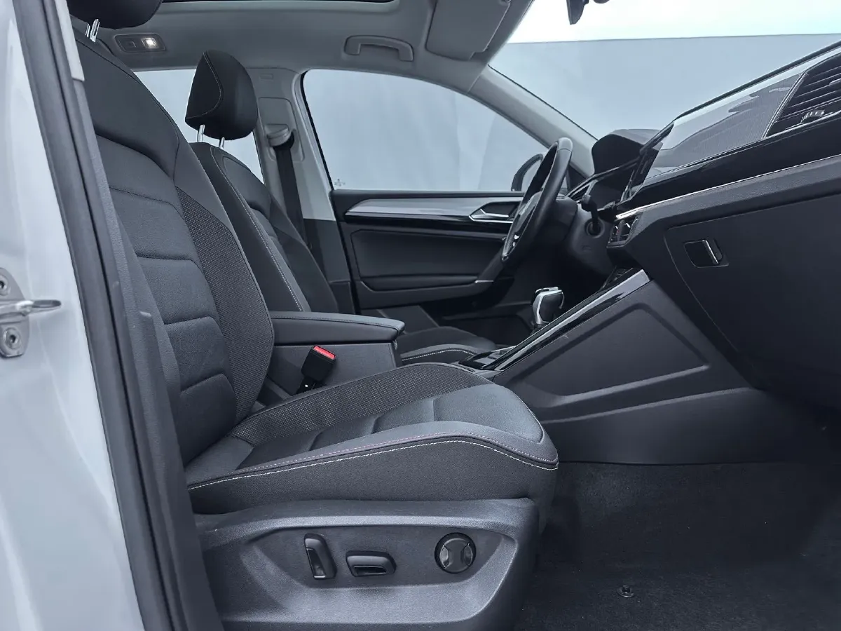 2022 Volkswagen Tayron 1.4T 150HP L4 7DCT,autocango,china used car exporter,china ev exporter,chinese used car exporter,chinese used ev exporter