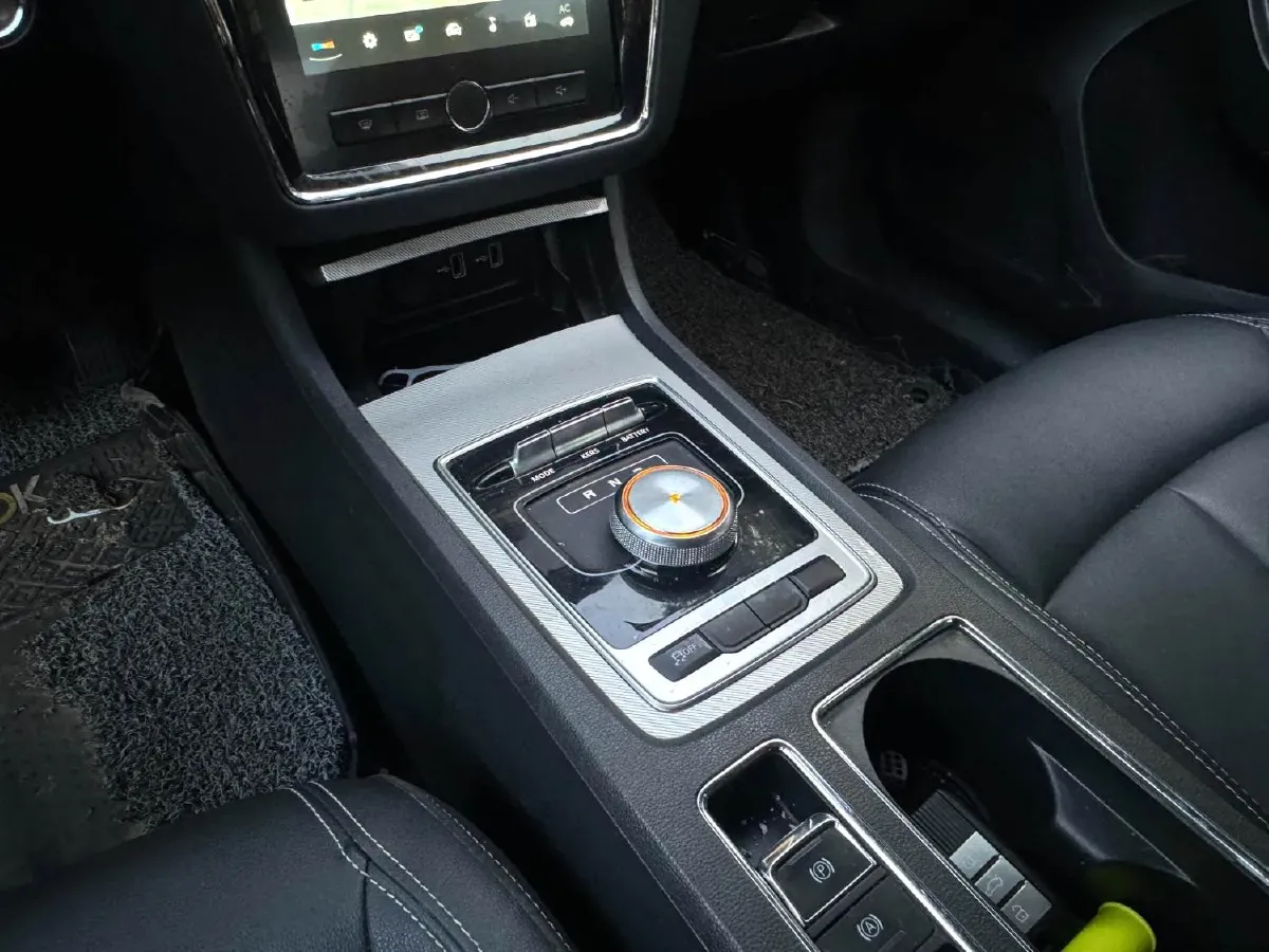 2017 Roewe i6 1.0T 125HP L3 2AT PHEV,autocango,china used car exporter,china ev exporter,chinese used car exporter,chinese used ev exporter