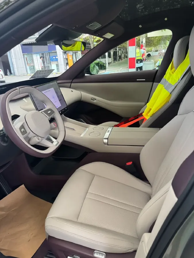 2025 MI YU7 BEV 101.7KWH,autocango,china used car exporter,china ev exporter,chinese used car exporter,chinese used ev exporter