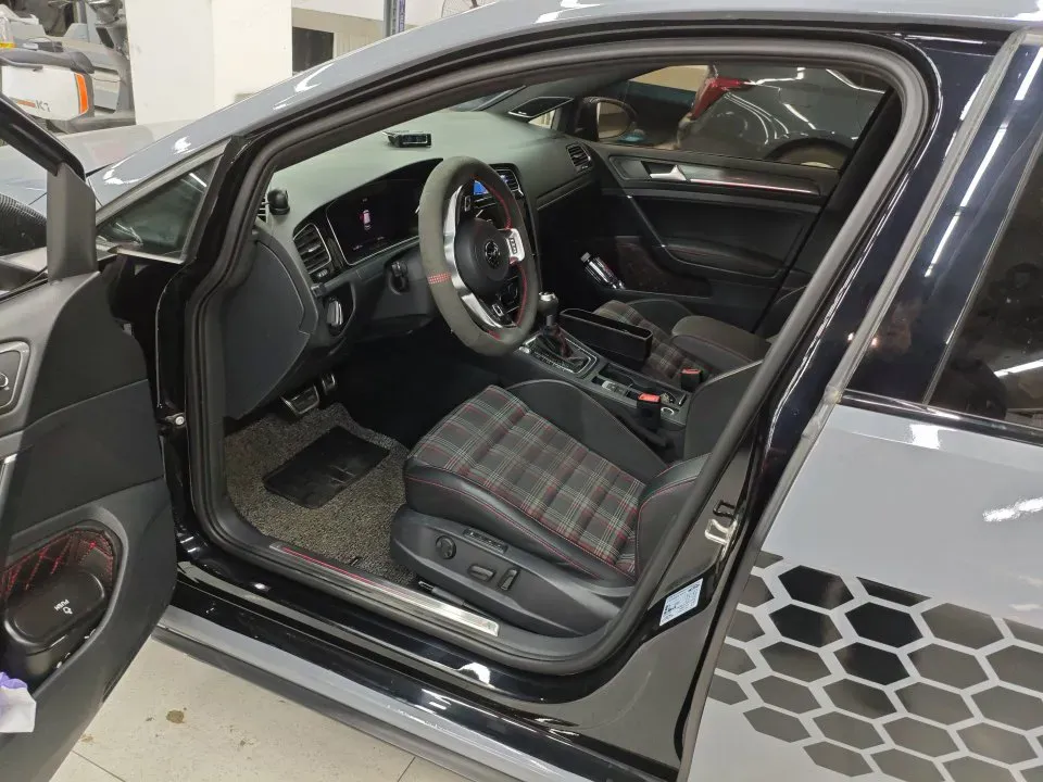 2019 Buick EnvisionPlus 2.0T 260HP L4 9AT,autocango,china used car exporter,china ev exporter,chinese used car exporter,chinese used ev exporter