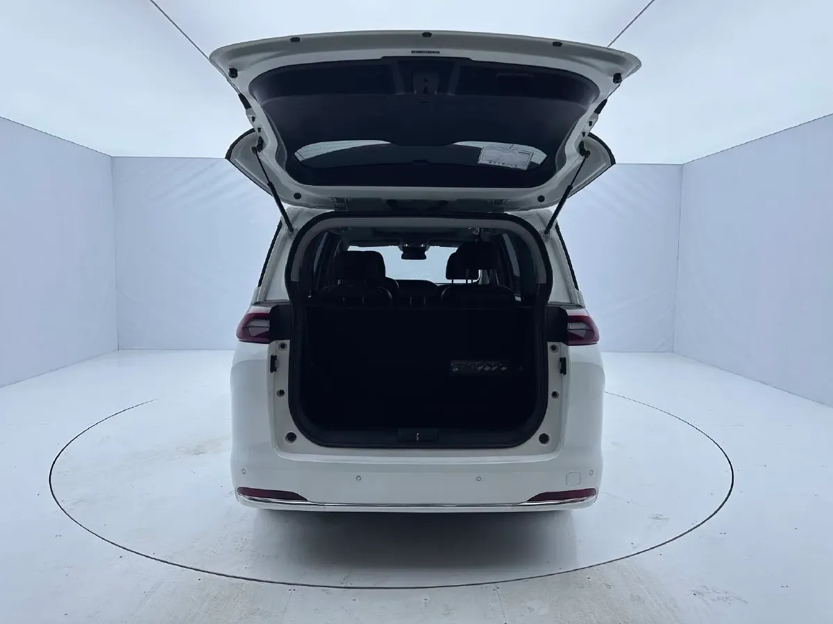 2021 GAC Trumpchi M6 1.5T 169HP L4 7DCT,autocango,china used car exporter,china ev exporter,chinese used car exporter,chinese used ev exporter