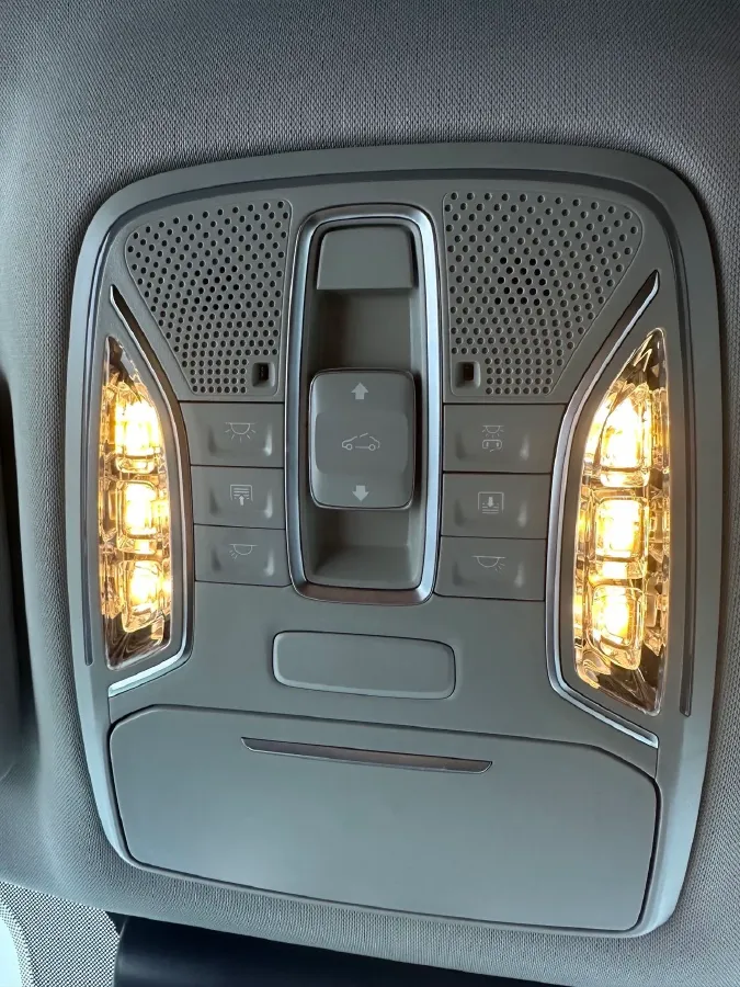 2021 GAC Trumpchi M6 1.5T 169HP L4 7DCT,autocango,china used car exporter,china ev exporter,chinese used car exporter,chinese used ev exporter