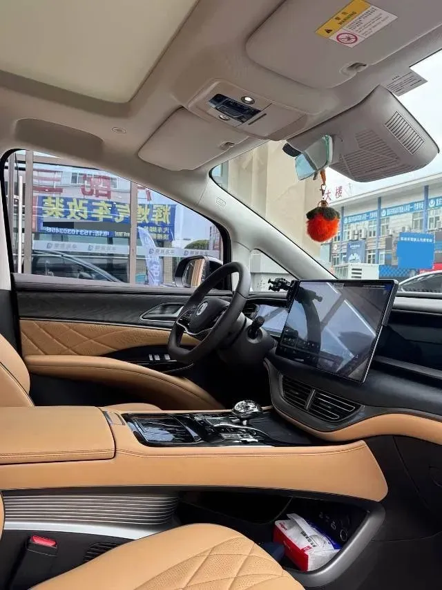 2024 Denza D9 1.5T 139HP L4 E-CVT PHEV 20.39KWH,autocango,china used car exporter,china ev exporter,chinese used car exporter,chinese used ev exporter