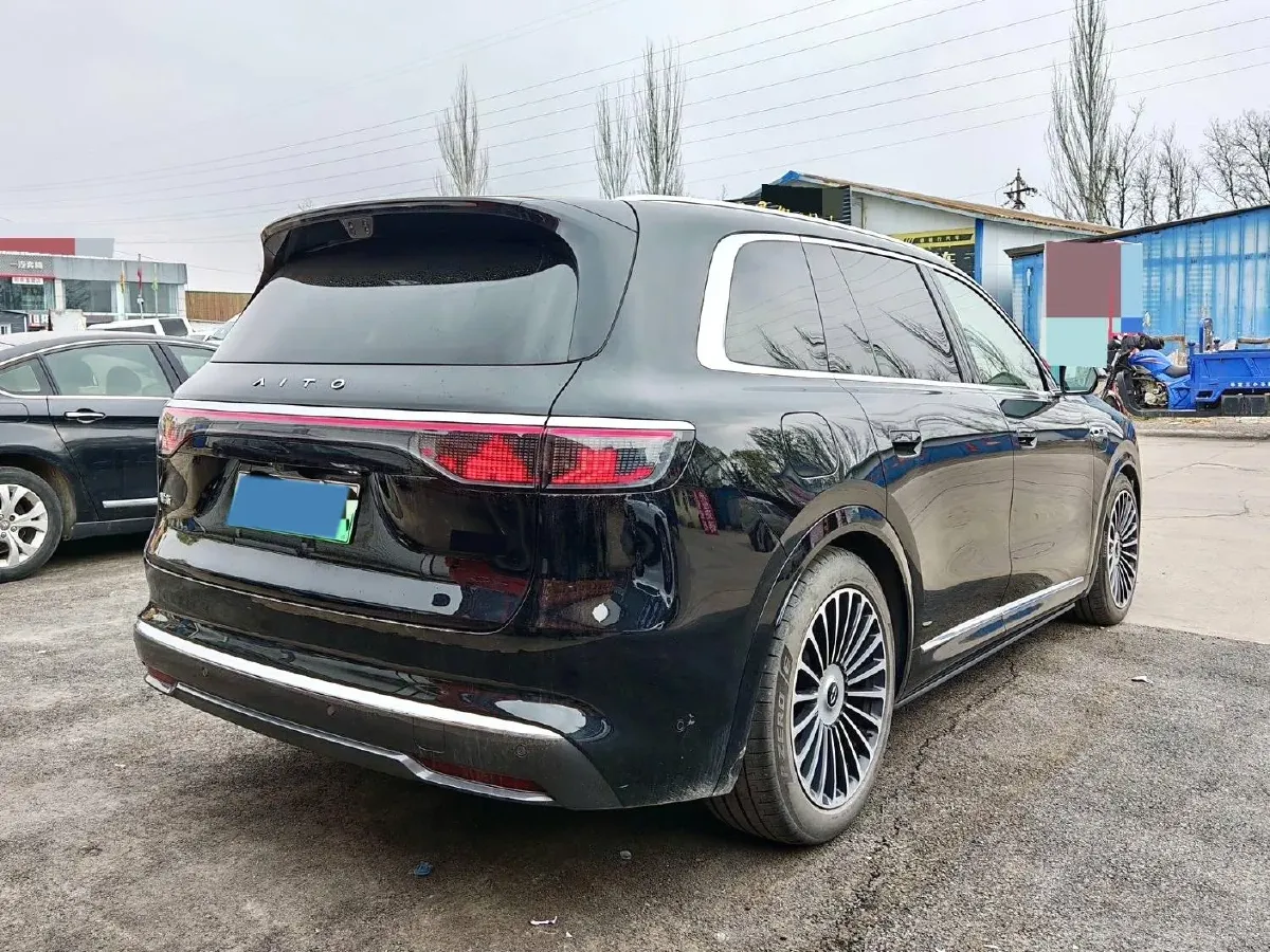 2025 AITO AITO M8 REEV 160HP REEV 53.4KWH,autocango,china used car exporter,china ev exporter,chinese used car exporter,chinese used ev exporter