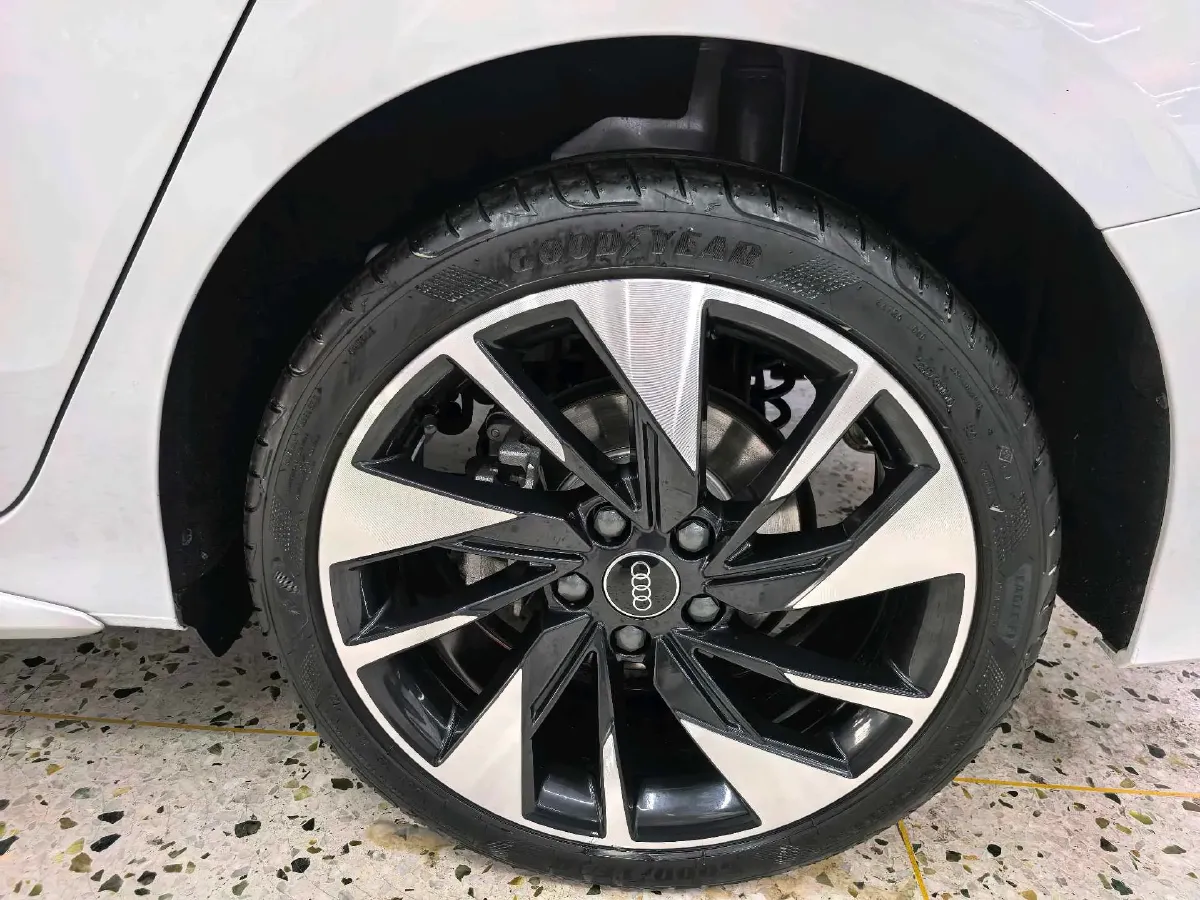 2023 Audi A3 1.4T 150HP L4 7DCT,autocango,china used car exporter,china ev exporter,chinese used car exporter,chinese used ev exporter