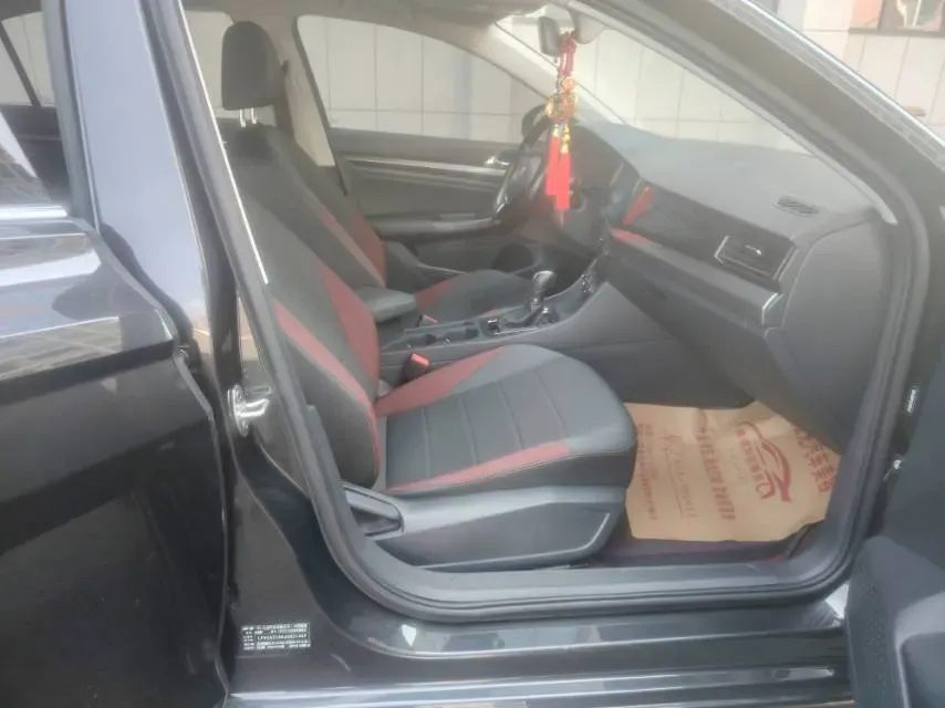 2019 Bestune T77 1.2T 143HP L4 7DCT,autocango,china used car exporter,china ev exporter,chinese used car exporter,chinese used ev exporter