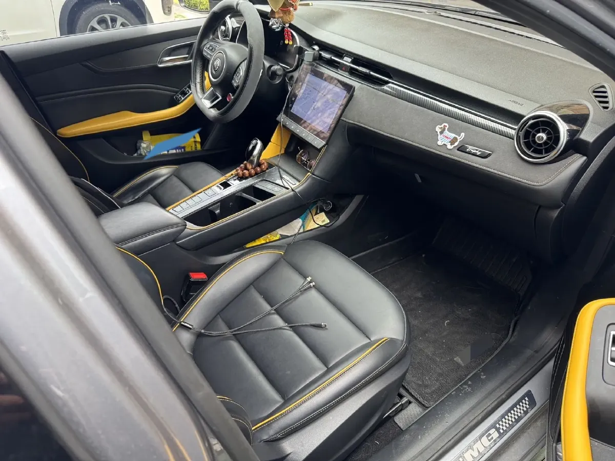 2020 HongQi H5 1.8T 197HP L4 6AT,autocango,china used car exporter,china ev exporter,chinese used car exporter,chinese used ev exporter