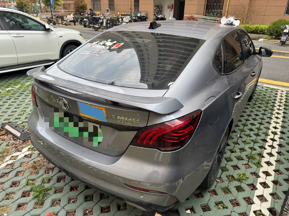 2020 HongQi H5 1.8T 197HP L4 6AT,autocango,china used car exporter,china ev exporter,chinese used car exporter,chinese used ev exporter