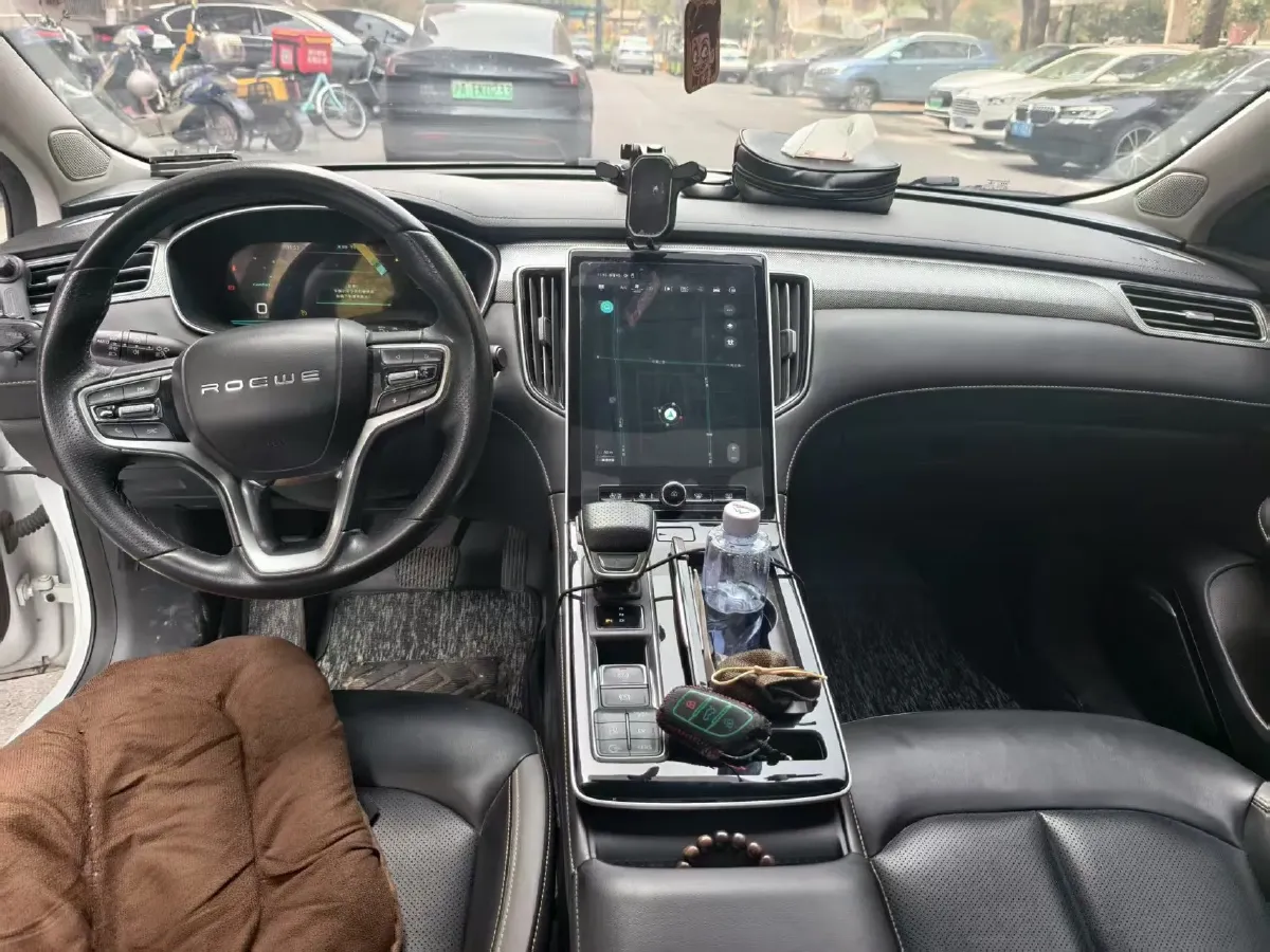 2021 Roewe i6 MAX 1.5T 169HP L4 AMT PHEV,autocango,china used car exporter,china ev exporter,chinese used car exporter,chinese used ev exporter