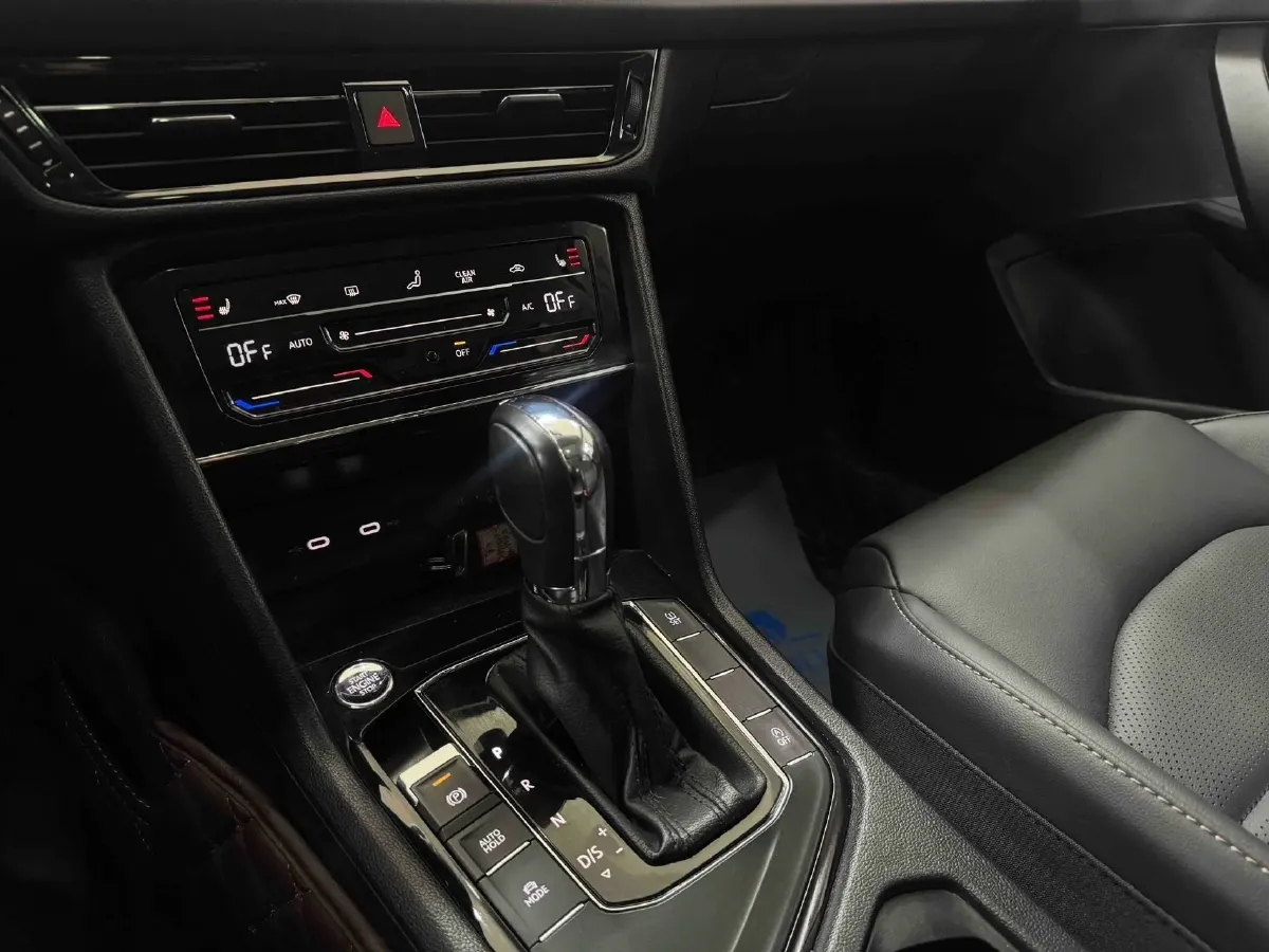 2021 Volkswagen Tharu 1.4T 150HP L4 7DCT,autocango,china used car exporter,china ev exporter,chinese used car exporter,chinese used ev exporter