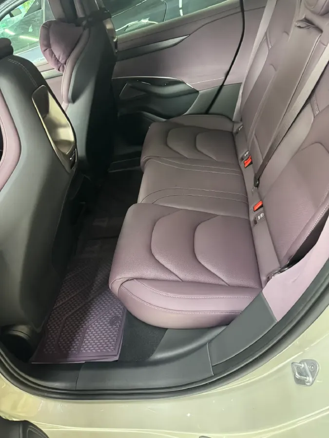 2024 MI SU7 BEV 73.6KWH,autocango,china used car exporter,china ev exporter,chinese used car exporter,chinese used ev exporter