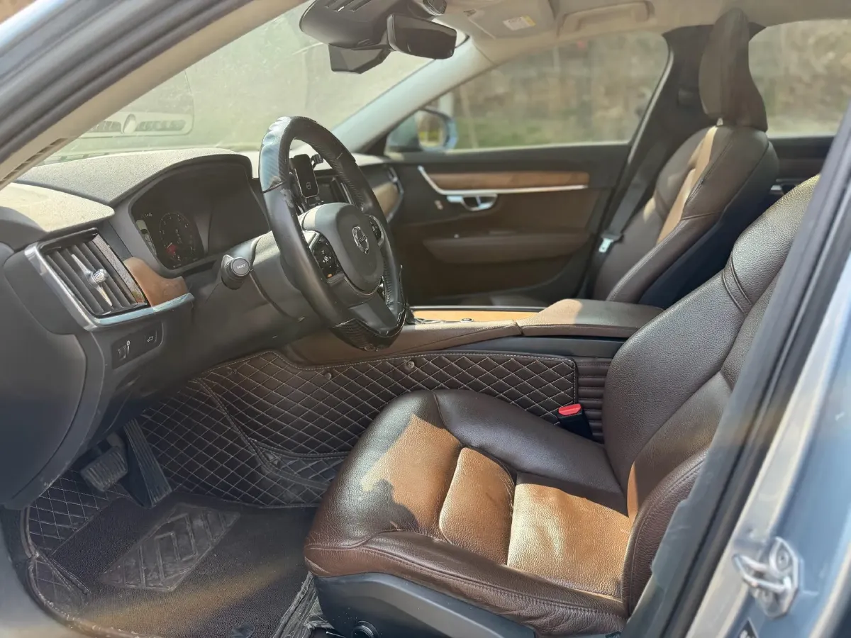 2020 Volvo S90 2.0T 254HP L4 8AT,autocango,china used car exporter,china ev exporter,chinese used car exporter,chinese used ev exporter