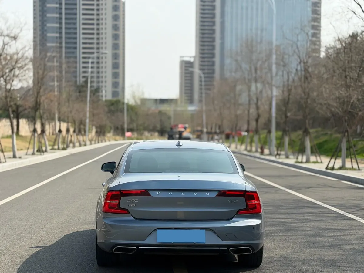 2020 Volvo S90 2.0T 254HP L4 8AT,autocango,china used car exporter,china ev exporter,chinese used car exporter,chinese used ev exporter