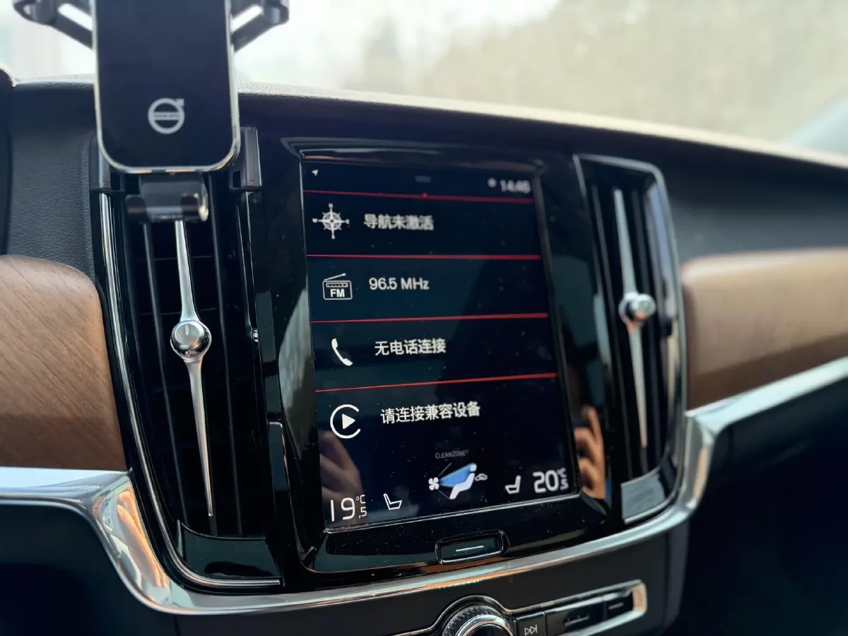 2020 Volvo S90 2.0T 254HP L4 8AT,autocango,china used car exporter,china ev exporter,chinese used car exporter,chinese used ev exporter
