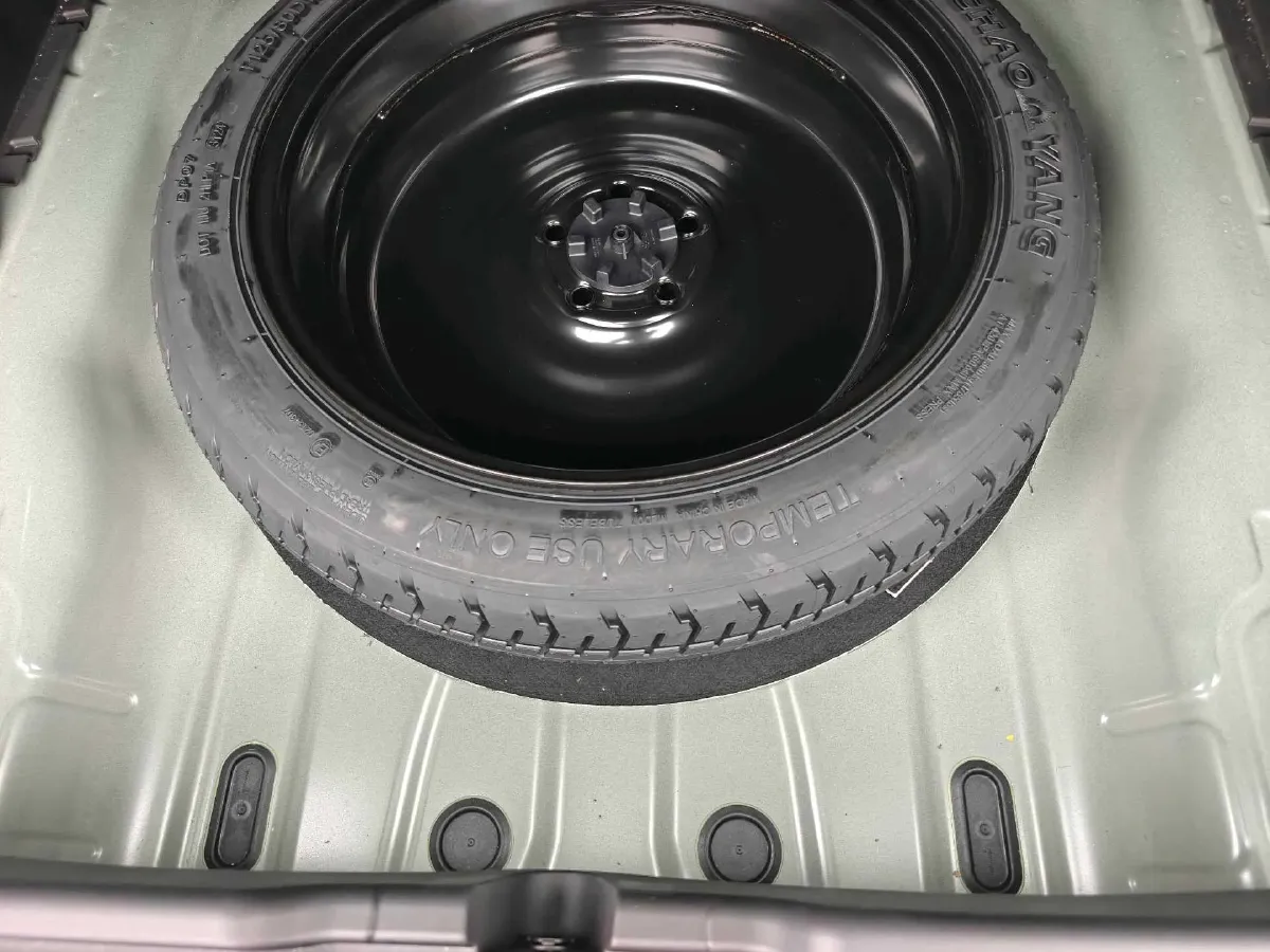 2025 Geely Monjaro 2.0T 238HP L4 8AT,autocango,china used car exporter,china ev exporter,chinese used car exporter,chinese used ev exporter