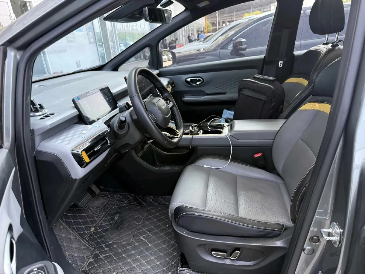 2022 Geely Okavango 1.8T 184HP L4 7DCT,autocango,china used car exporter,china ev exporter,chinese used car exporter,chinese used ev exporter