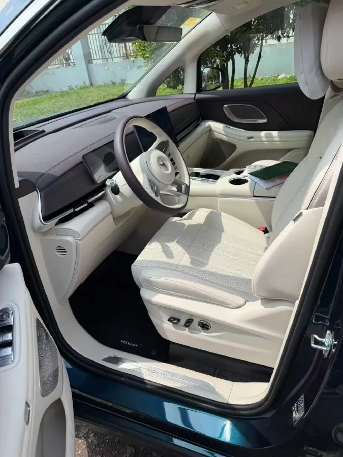 2026 Voyah Dream BEV,autocango,china used car exporter,china ev exporter,chinese used car exporter,chinese used ev exporter