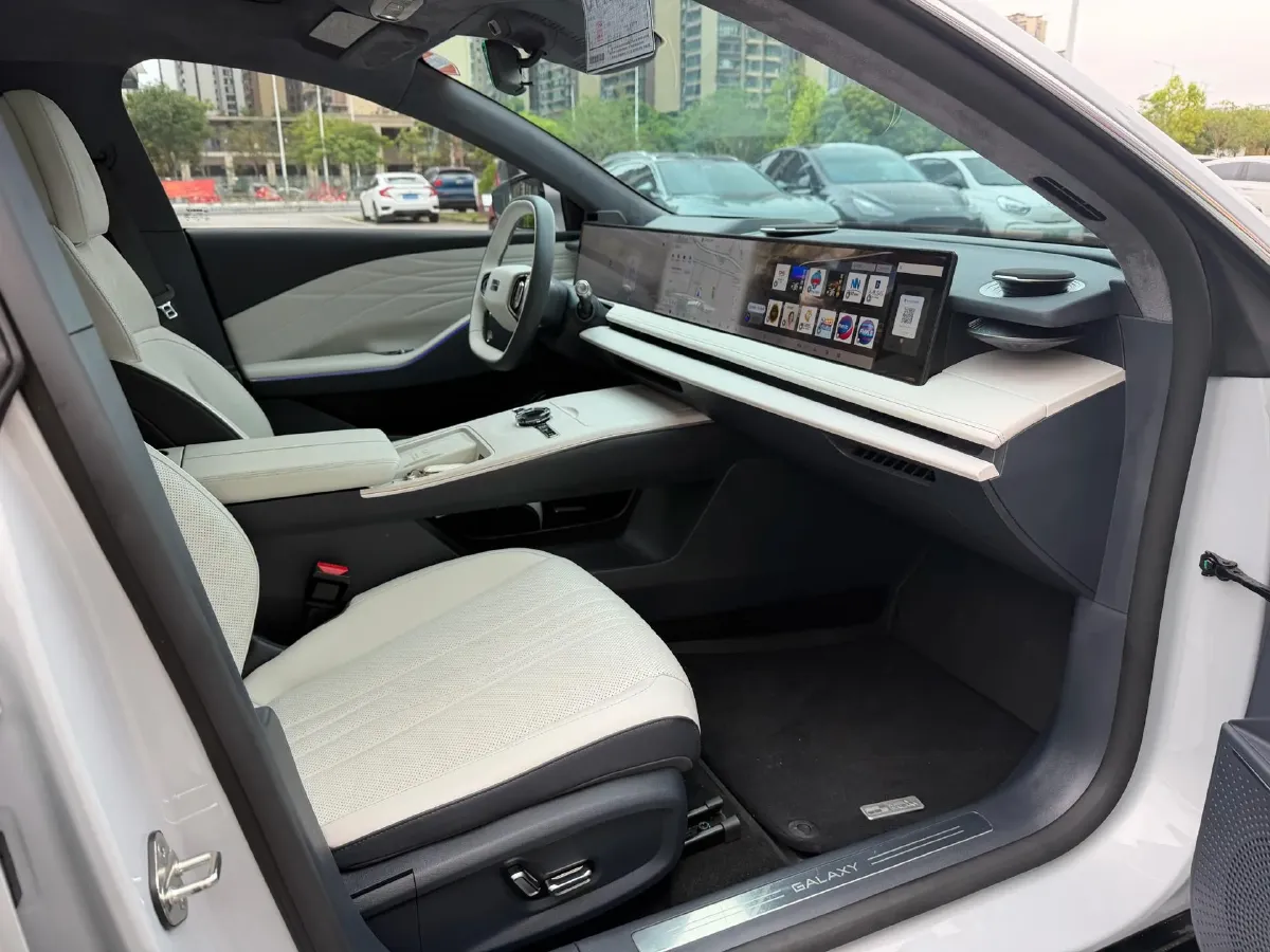 2024 Geely Galaxy E8 BEV 76KWH,autocango,china used car exporter,china ev exporter,chinese used car exporter,chinese used ev exporter